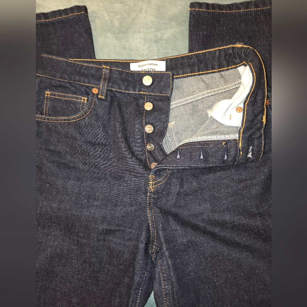 Reformation Cynthia High Rise Straight Jeans. - Picture 4 of 5